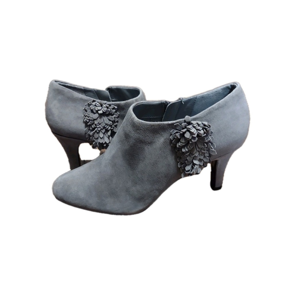 Alex Marie Grey Suede Ankle Booties Heels Fringe Detail Women's Size 7M